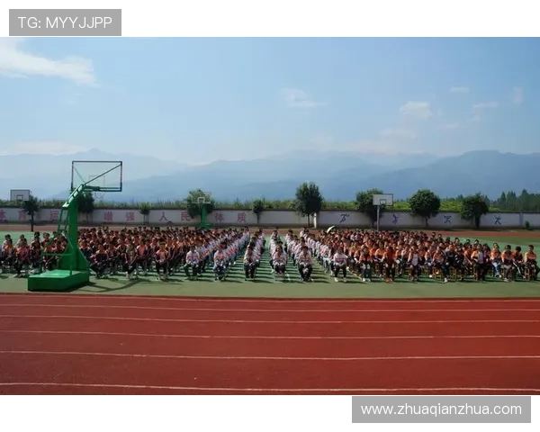 冠军对冠军赛事走进甘孜职校激发新能源赛车科创梦想新篇章崭新征程启航