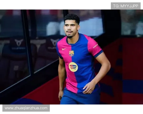 后卫逆袭锋线阿劳霍终场关键绝杀时刻助巴萨激战险胜力挫赫罗纳队